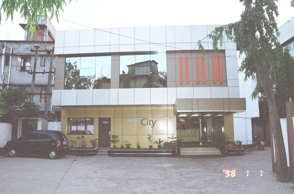 Hotel Fame City Guwahati Dış mekan fotoğraf